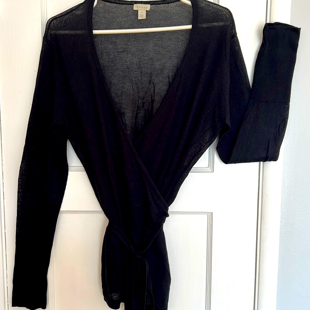Hinge Black V-Neck Sweater